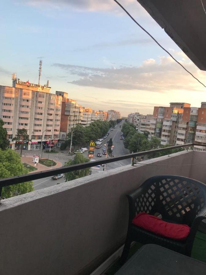 Hellen'S Ultracentral Apartament Buzau Exterior photo